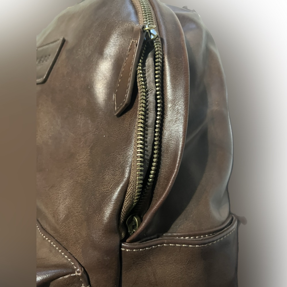 GUESS leather brown backpack - Picture 6 of 12
